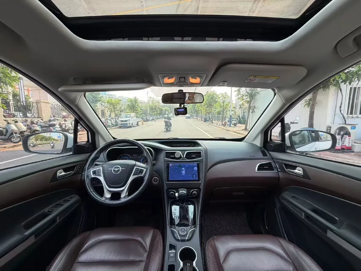 2017 HaiMa Family F7 1.5T 165HP L4 6AT,autocango,china used car exporter,china ev exporter,chinese used car exporter,chinese used ev exporter