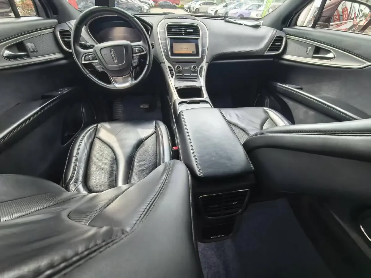 2019 Lincoln Nautilus 2.0T 235HP L4 8AT,autocango,china used car exporter,china ev exporter,chinese used car exporter,chinese used ev exporter