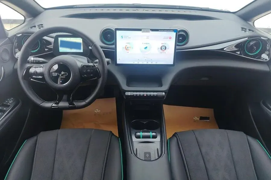 2025 BYD Dolphin BEV 44.928KWH,autocango,china used car exporter,china ev exporter,chinese used car exporter,chinese used ev exporter