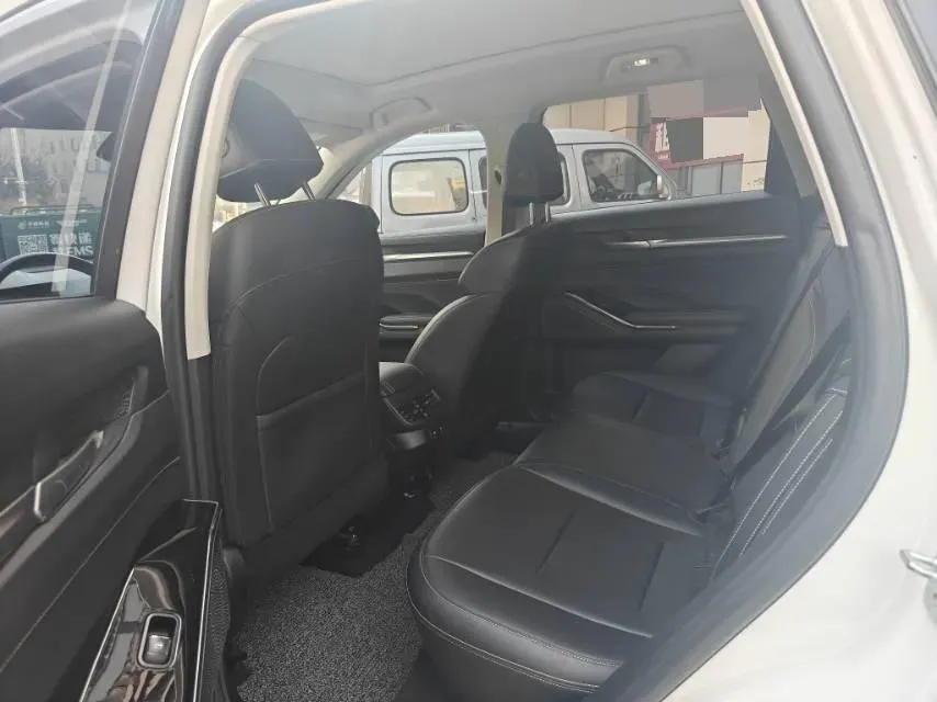 2021 Haval H6 2.0T 211HP L4 7DCT,autocango,china used car exporter,china ev exporter,chinese used car exporter,chinese used ev exporter