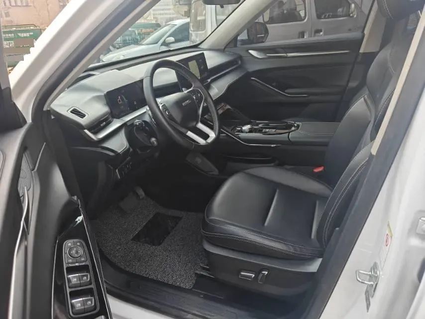 2021 Haval H6 2.0T 211HP L4 7DCT,autocango,china used car exporter,china ev exporter,chinese used car exporter,chinese used ev exporter