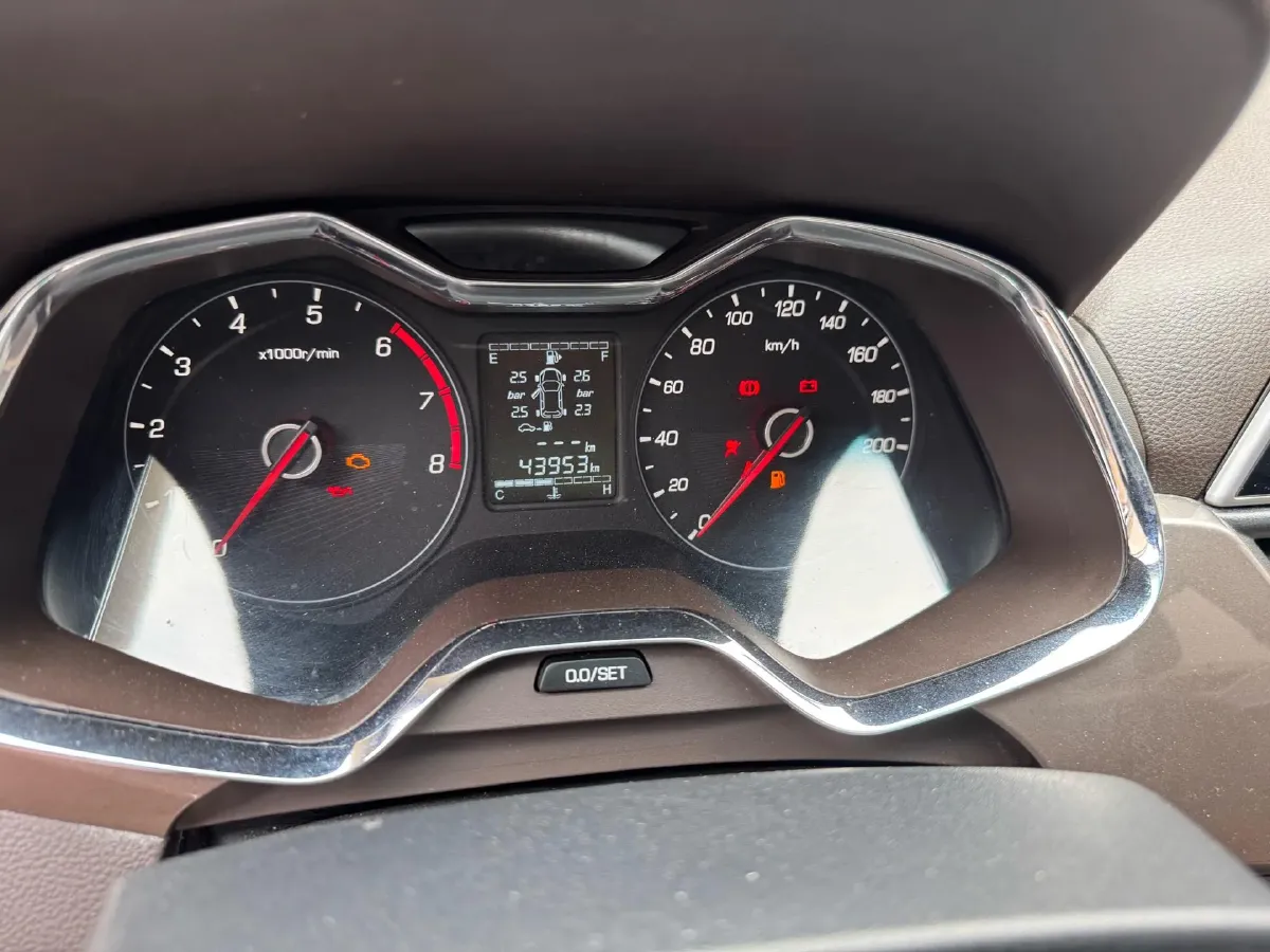 2017 BaoJun 310W 1.5L 112HP L4 6MT,autocango,china used car exporter,china ev exporter,chinese used car exporter,chinese used ev exporter