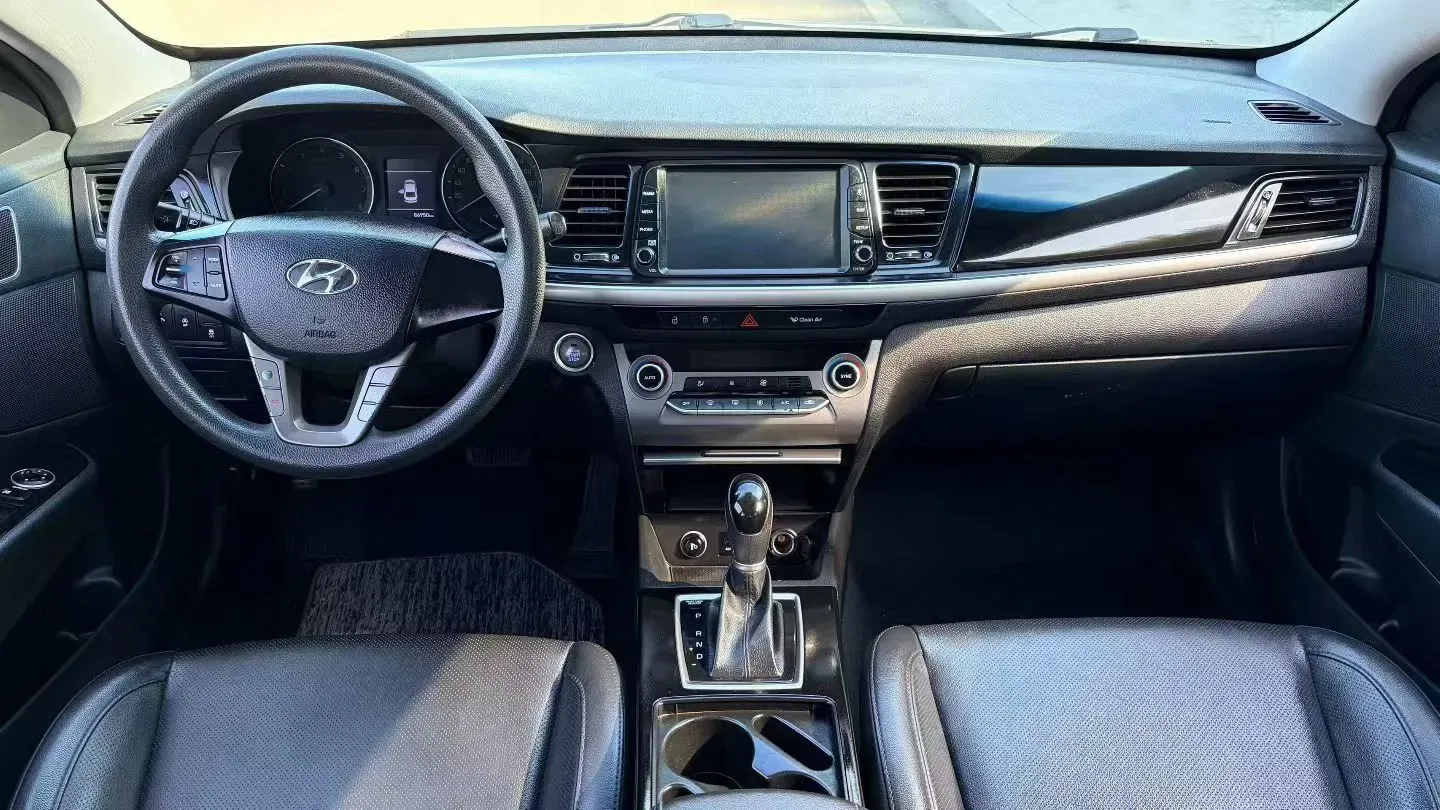 2017 Hyundai Mistra 1.8L 143HP L4 6AT,autocango,china used car exporter,china ev exporter,chinese used car exporter,chinese used ev exporter