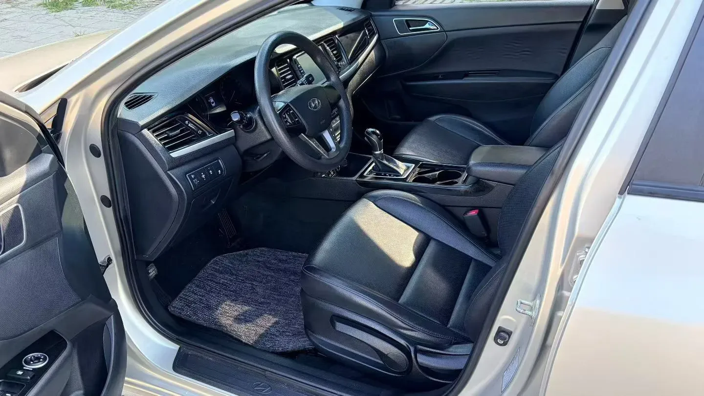 2017 Hyundai Mistra 1.8L 143HP L4 6AT,autocango,china used car exporter,china ev exporter,chinese used car exporter,chinese used ev exporter