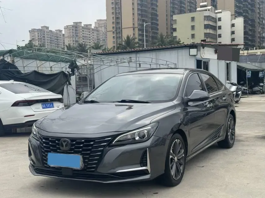 2022 ChangAn Raeton CC 1.5T 188HP L4 7DCT,autocango,china used car exporter,china ev exporter,chinese used car exporter,chinese used ev exporter