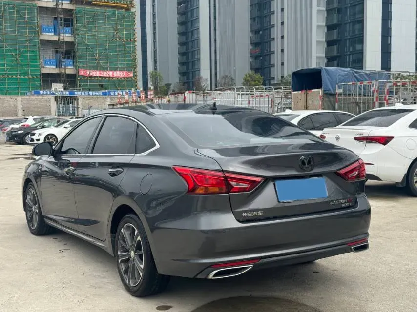 2022 ChangAn Raeton CC 1.5T 188HP L4 7DCT,autocango,china used car exporter,china ev exporter,chinese used car exporter,chinese used ev exporter
