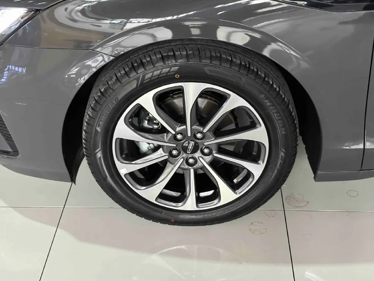 2025 Lincoln Z 2.0T 261HP L4 8AT,autocango,china used car exporter,china ev exporter,chinese used car exporter,chinese used ev exporter