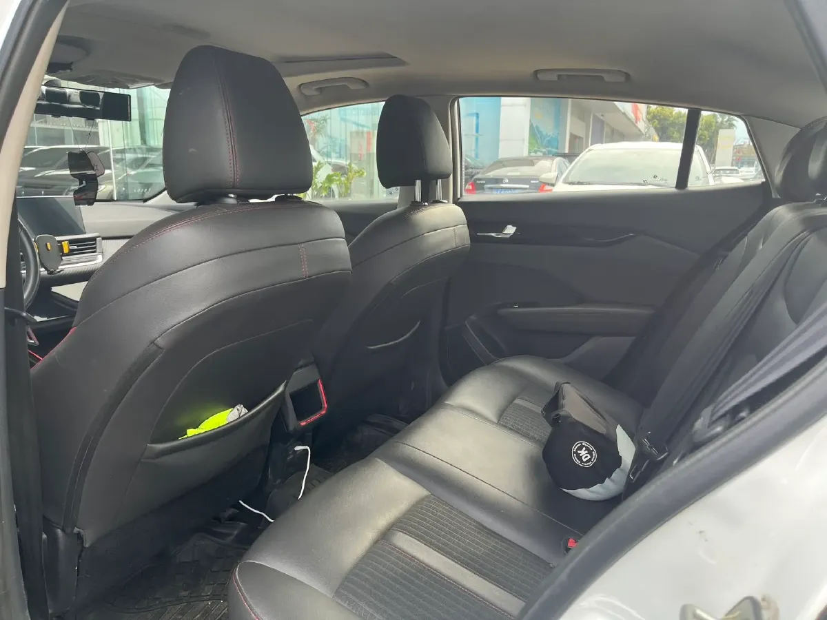 2021 DongFeng Aeolus YiXuan 1.5T 150HP L4 6DCT,autocango,china used car exporter,china ev exporter,chinese used car exporter,chinese used ev exporter