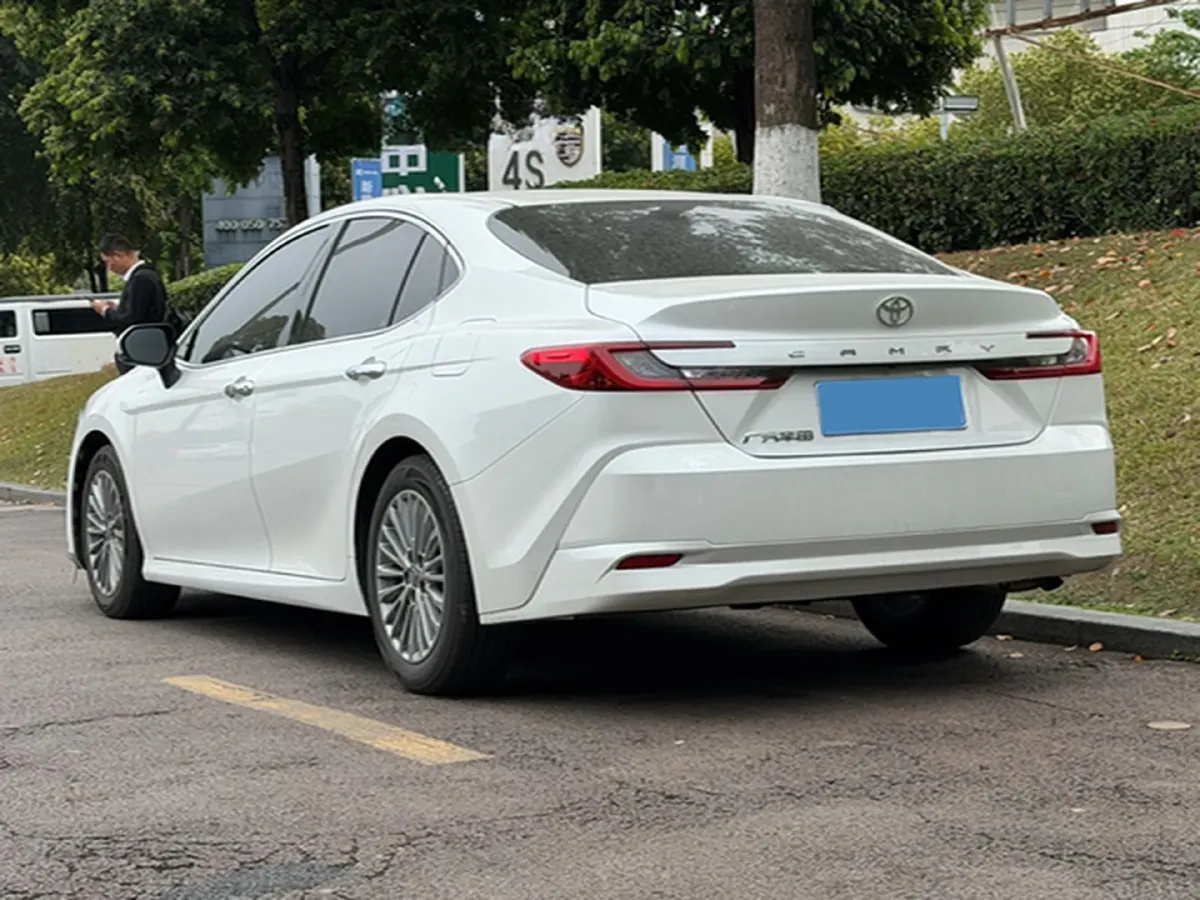 2024 Toyota Camry 2.0L 173HP L4 CVT,autocango,china used car exporter,china ev exporter,chinese used car exporter,chinese used ev exporter