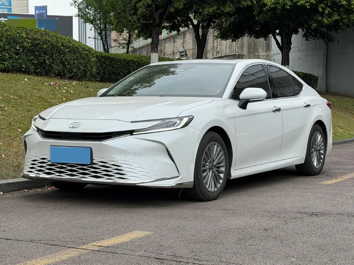 2024 Toyota Camry 2.0L 173HP L4 CVT,autocango,china used car exporter,china ev exporter,chinese used car exporter,chinese used ev exporter