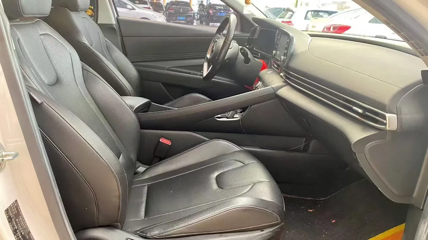 2021 Hyundai Elantra 1.5L 115HP L4 CVT,autocango,china used car exporter,china ev exporter,chinese used car exporter,chinese used ev exporter