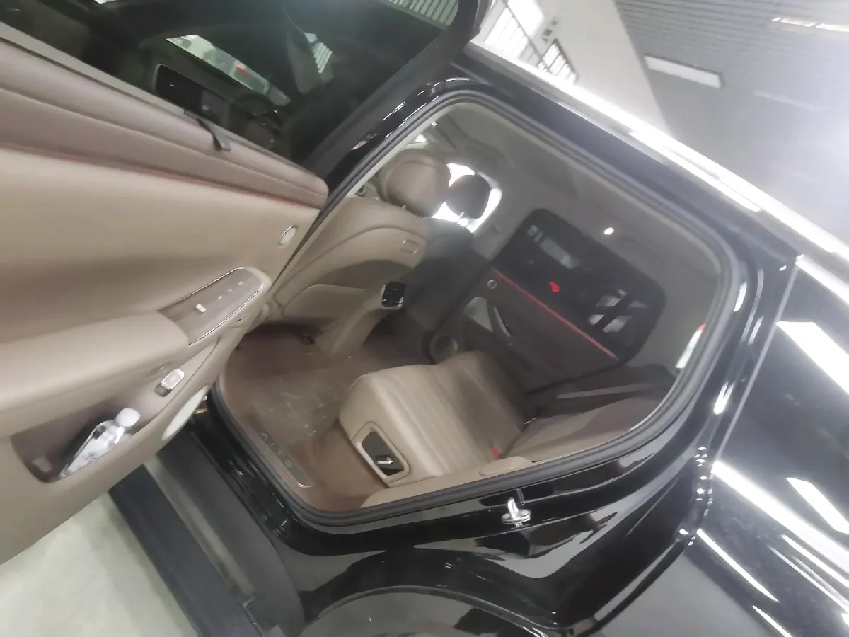 2026 AITO AITO M7 REEV 160HP REEV,autocango,china used car exporter,china ev exporter,chinese used car exporter,chinese used ev exporter