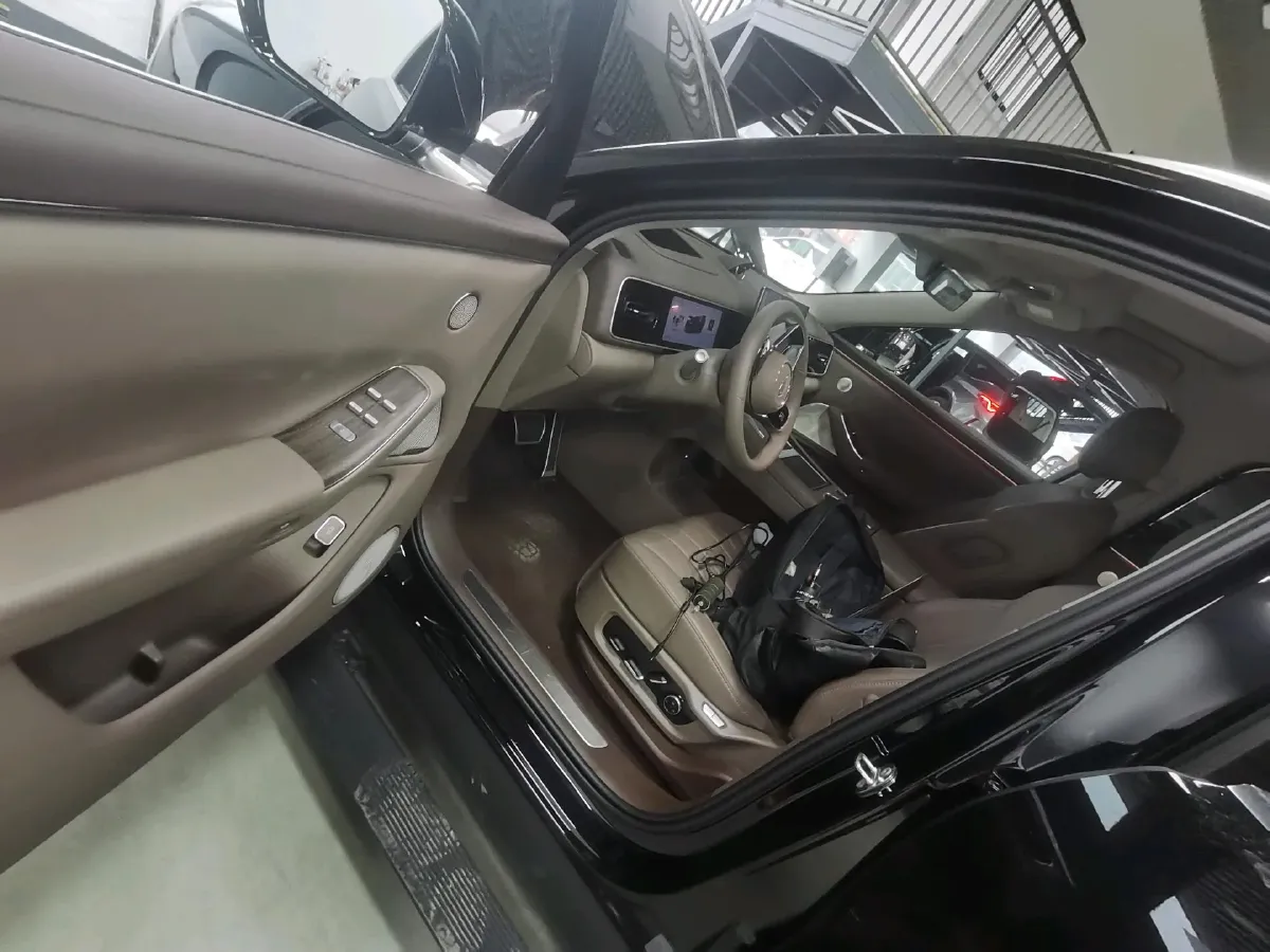 2026 AITO AITO M7 REEV 160HP REEV,autocango,china used car exporter,china ev exporter,chinese used car exporter,chinese used ev exporter