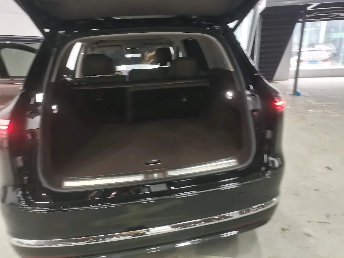 2026 AITO AITO M7 REEV 160HP REEV,autocango,china used car exporter,china ev exporter,chinese used car exporter,chinese used ev exporter