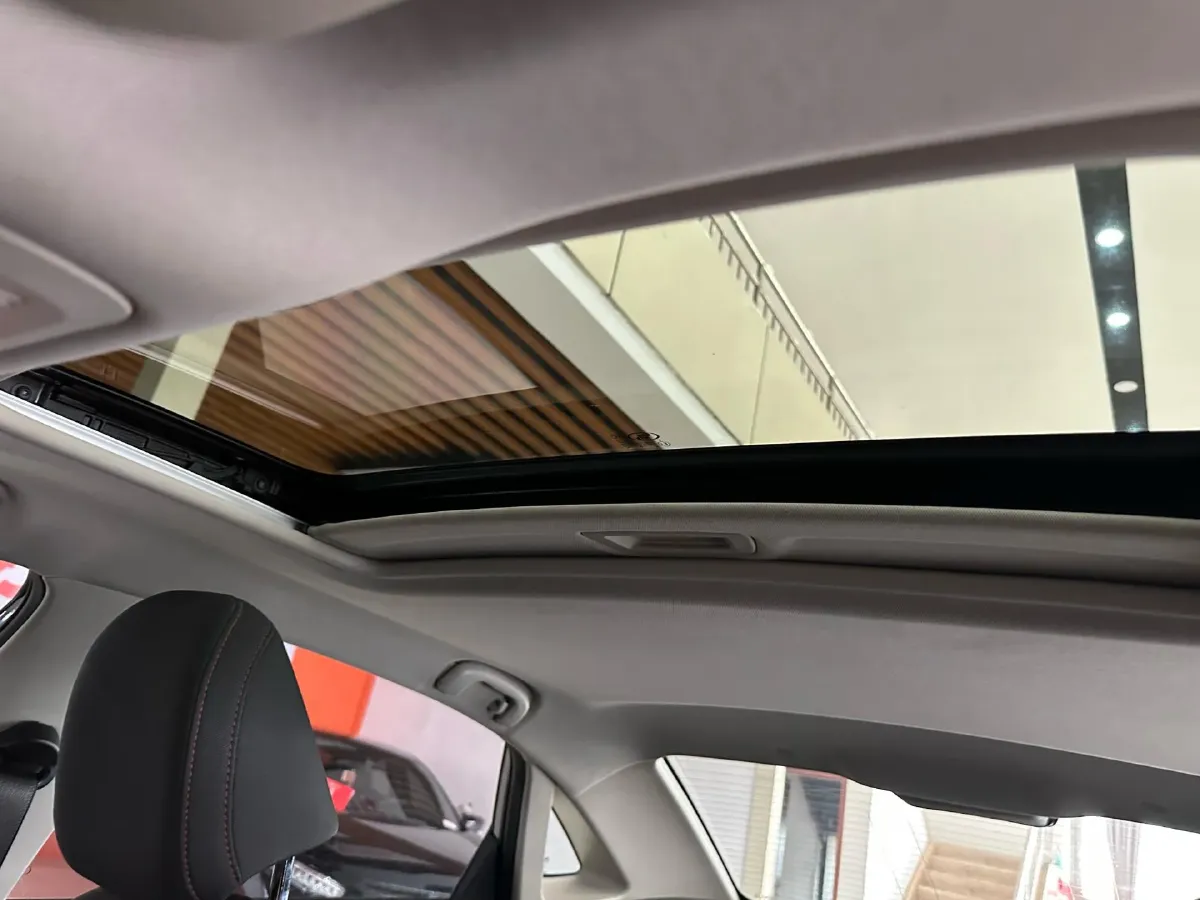 2019 Chevrolet Monza 1.0T 125HP L3 6DCT,autocango,china used car exporter,china ev exporter,chinese used car exporter,chinese used ev exporter