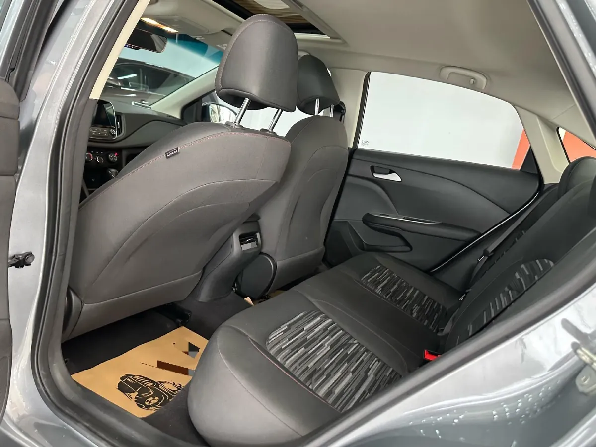 2019 Chevrolet Monza 1.0T 125HP L3 6DCT,autocango,china used car exporter,china ev exporter,chinese used car exporter,chinese used ev exporter