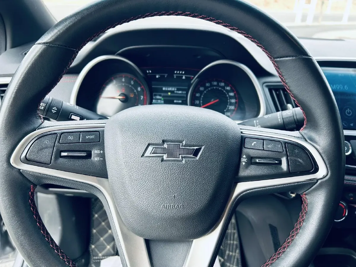 2020 Chevrolet Monza 1.3T 163HP L3 6AT,autocango,china used car exporter,china ev exporter,chinese used car exporter,chinese used ev exporter