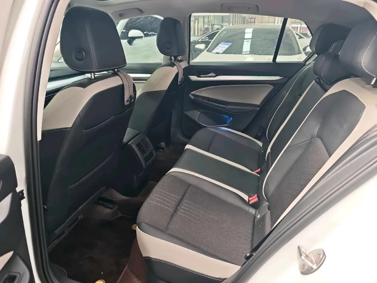 2021 Volkswagen Golf 1.4T 150HP L4 7DCT,autocango,china used car exporter,china ev exporter,chinese used car exporter,chinese used ev exporter