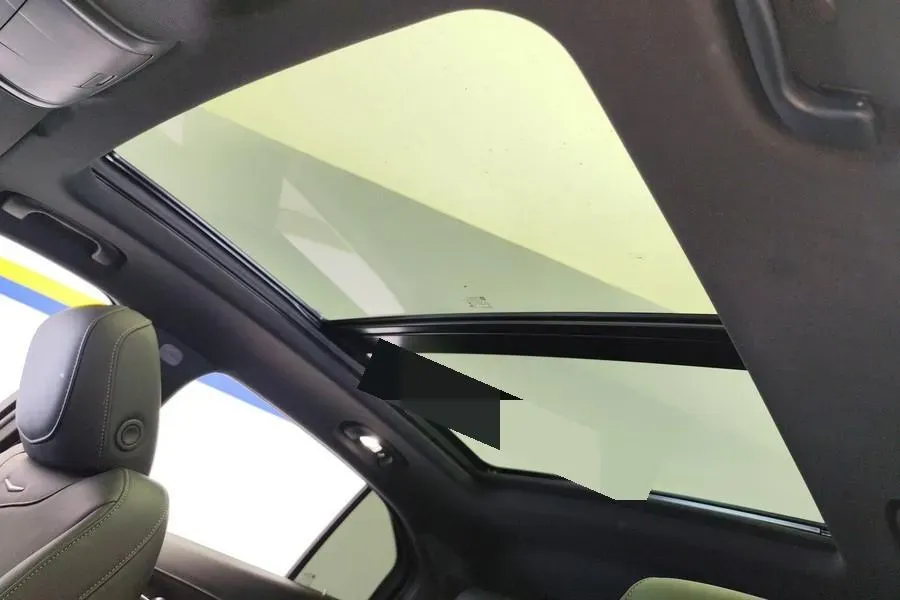 2021 Cadillac XT4 2.0T 237HP L4 9AT,autocango,china used car exporter,china ev exporter,chinese used car exporter,chinese used ev exporter