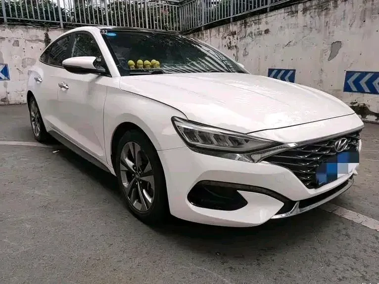 2019 Hyundai La Festa 1.6T 204HP L4 7DCT,autocango,china used car exporter,china ev exporter,chinese used car exporter,chinese used ev exporter
