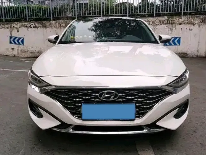 2019 Hyundai La Festa 1.6T 204HP L4 7DCT,autocango,china used car exporter,china ev exporter,chinese used car exporter,chinese used ev exporter