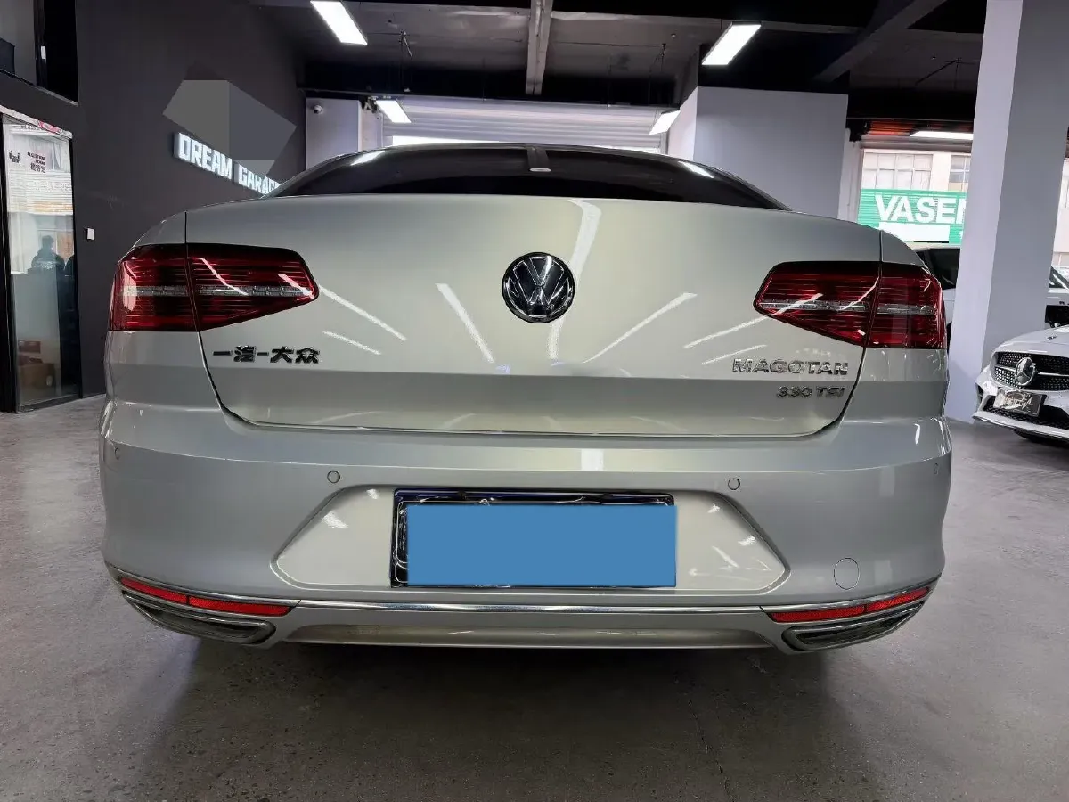 2018 Volkswagen Magotan 1.8T 180HP L4 7DCT,autocango,china used car exporter,china ev exporter,chinese used car exporter,chinese used ev exporter
