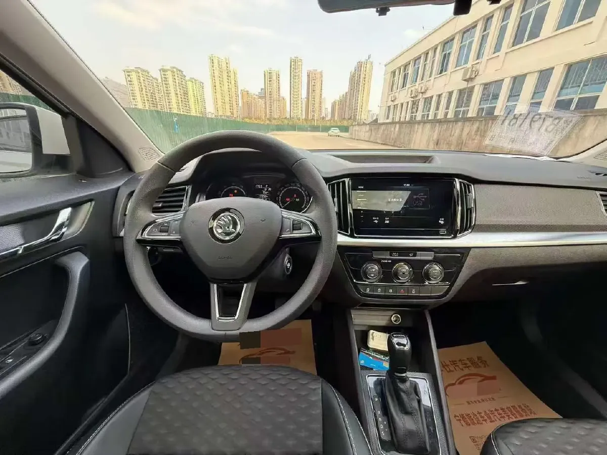 2020 Skoda Kamiq 1.5L 112HP L4 6AT,autocango,china used car exporter,china ev exporter,chinese used car exporter,chinese used ev exporter