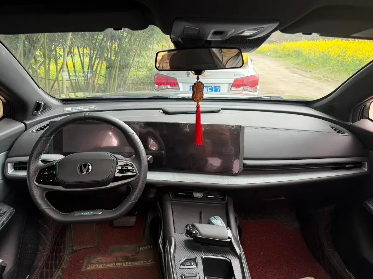 2023 ChangAn UNI-T 1.5T 188HP L4 7DCT,autocango,china used car exporter,china ev exporter,chinese used car exporter,chinese used ev exporter