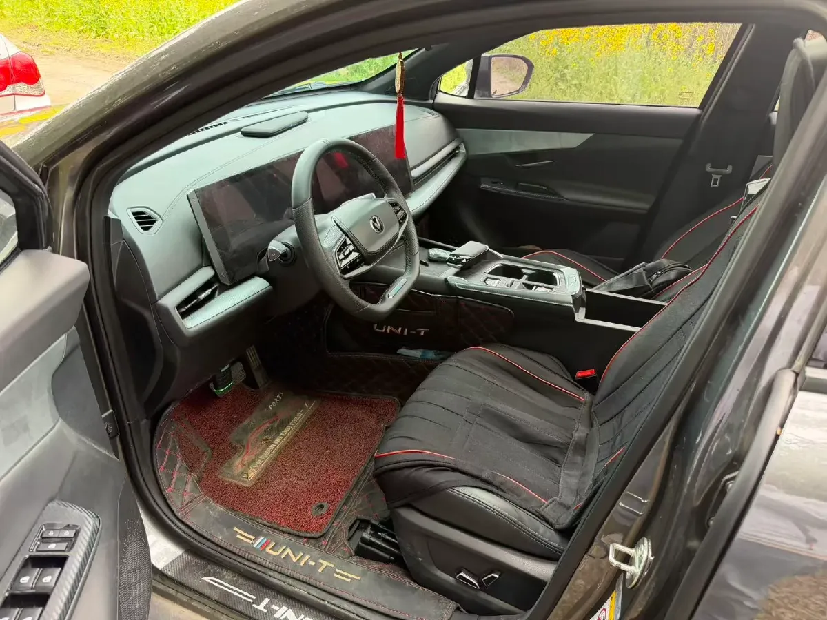 2023 ChangAn UNI-T 1.5T 188HP L4 7DCT,autocango,china used car exporter,china ev exporter,chinese used car exporter,chinese used ev exporter