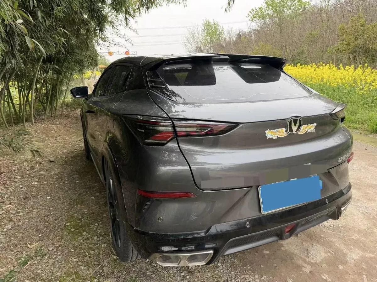 2023 ChangAn UNI-T 1.5T 188HP L4 7DCT,autocango,china used car exporter,china ev exporter,chinese used car exporter,chinese used ev exporter