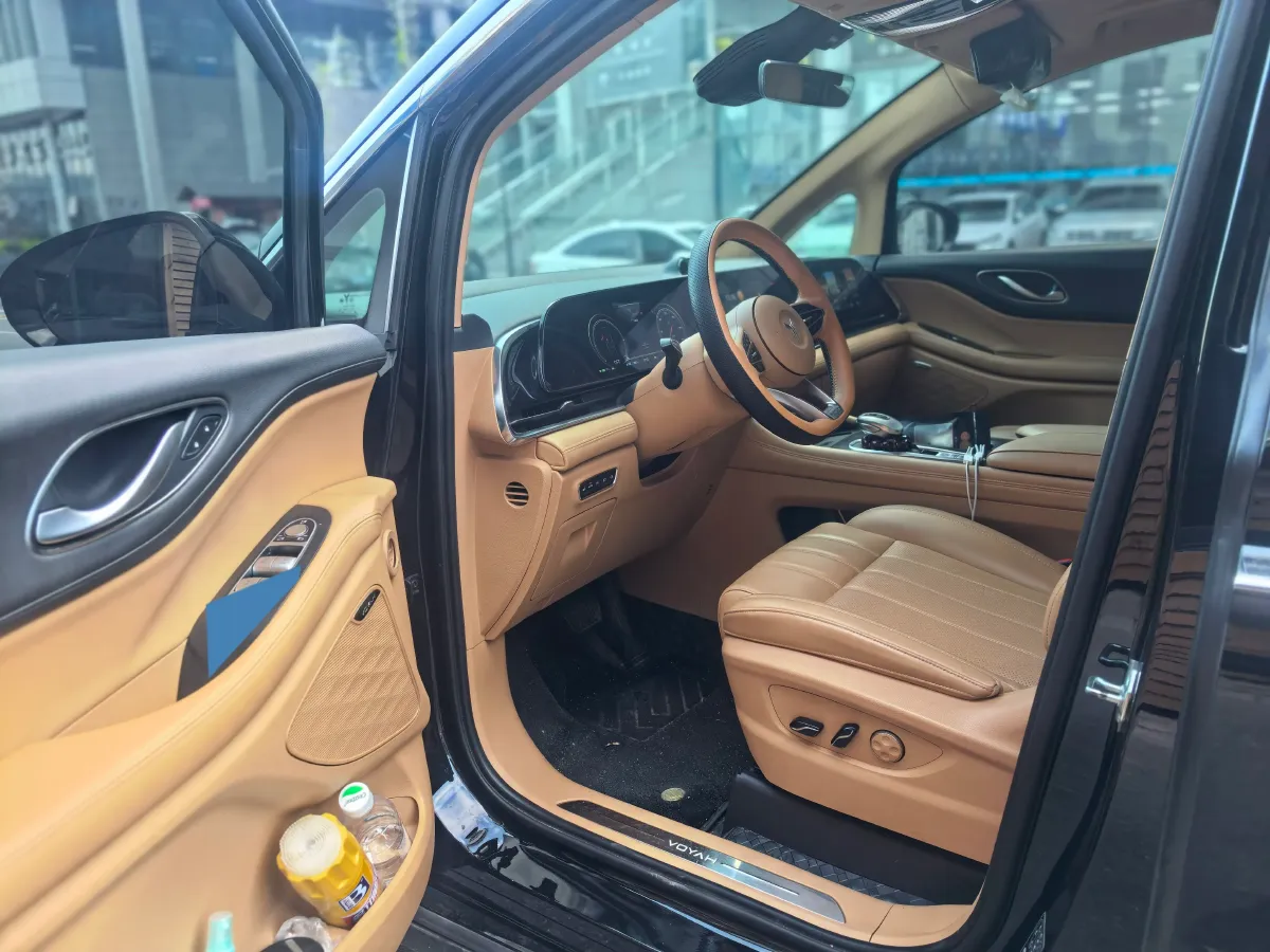 2022 Voyah Dream 1.5T 136HP L4 PHEV 25.57KWH,autocango,china used car exporter,china ev exporter,chinese used car exporter,chinese used ev exporter