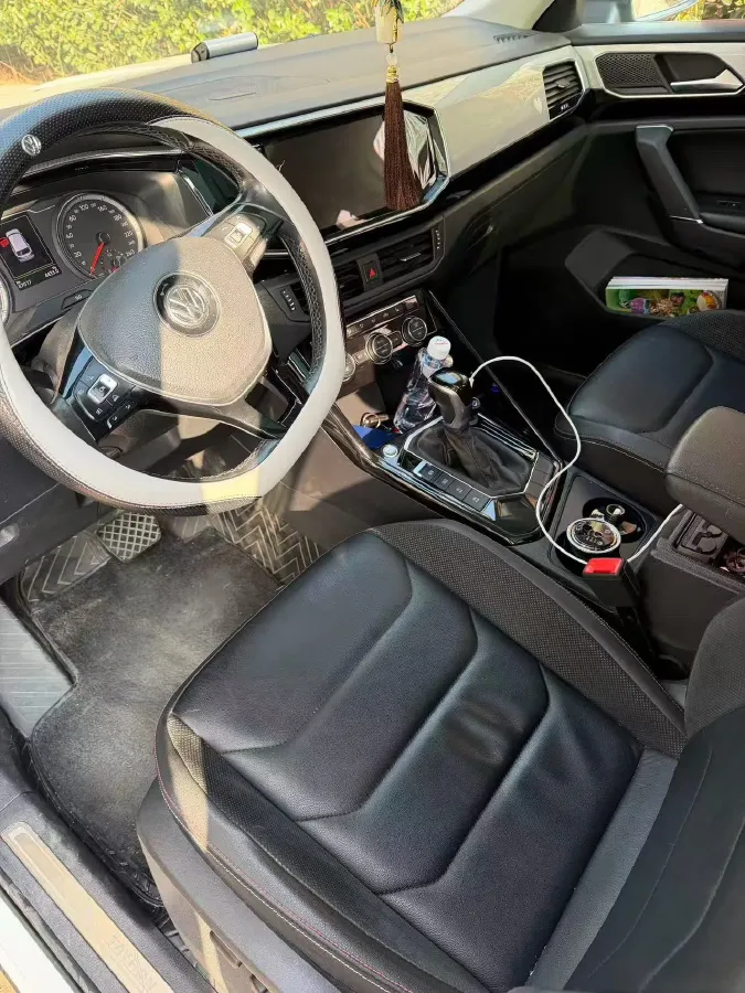 2019 Jeep Cherokee 2.0T 234HP L4 9AT,autocango,china used car exporter,china ev exporter,chinese used car exporter,chinese used ev exporter