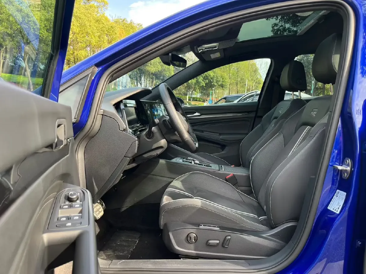 2021 Volkswagen Golf 1.4T 150HP L4 7DCT,autocango,china used car exporter,china ev exporter,chinese used car exporter,chinese used ev exporter