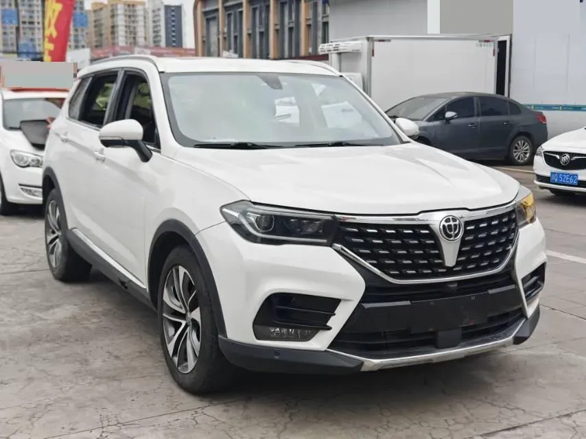 2018 Brilliance Auto V7 1.6T 204HP L4 7DCT,autocango,china used car exporter,china ev exporter,chinese used car exporter,chinese used ev exporter