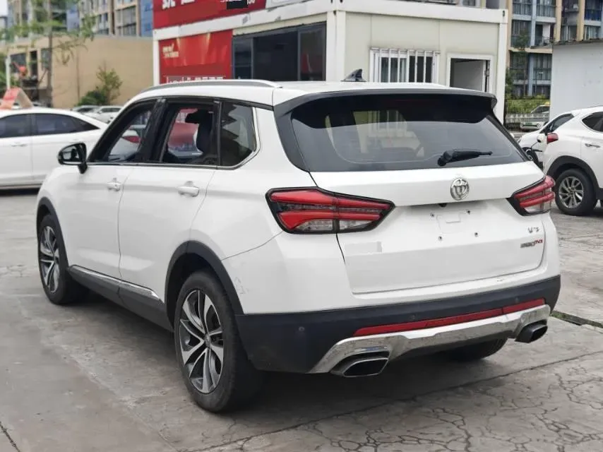 2018 Brilliance Auto V7 1.6T 204HP L4 7DCT,autocango,china used car exporter,china ev exporter,chinese used car exporter,chinese used ev exporter