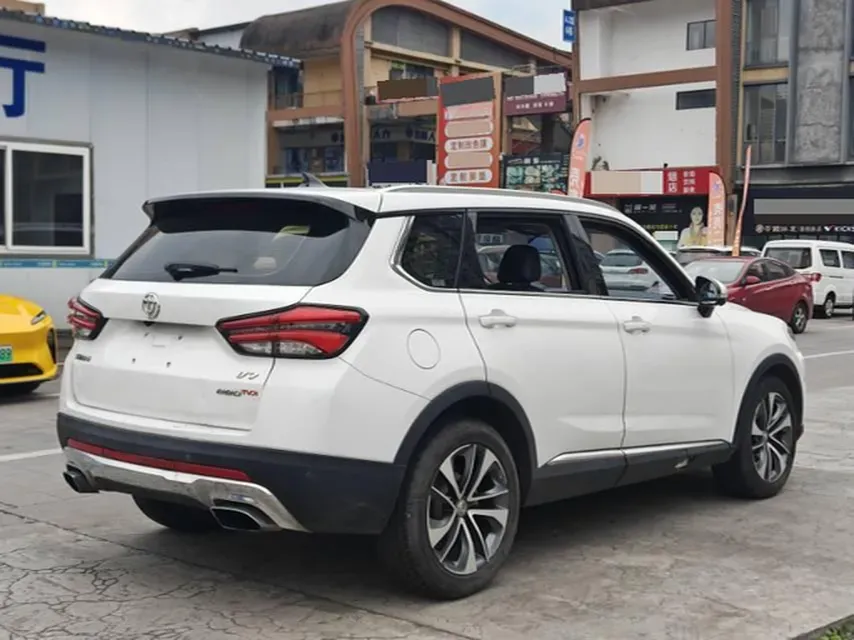 2018 Brilliance Auto V7 1.6T 204HP L4 7DCT,autocango,china used car exporter,china ev exporter,chinese used car exporter,chinese used ev exporter