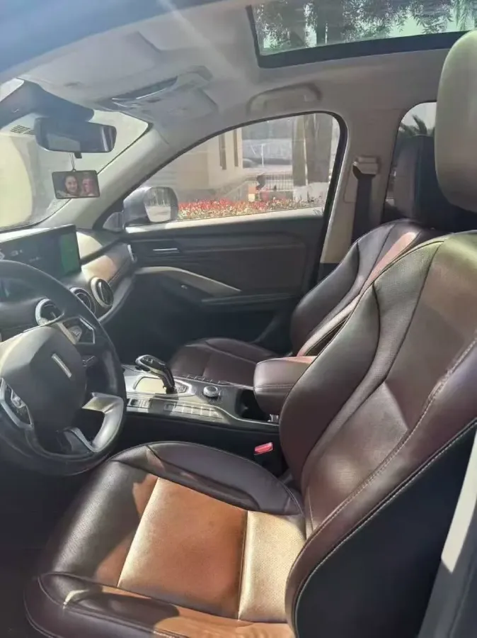 2021 WEY VV6 2.0T 227HP L4 7DCT,autocango,china used car exporter,china ev exporter,chinese used car exporter,chinese used ev exporter