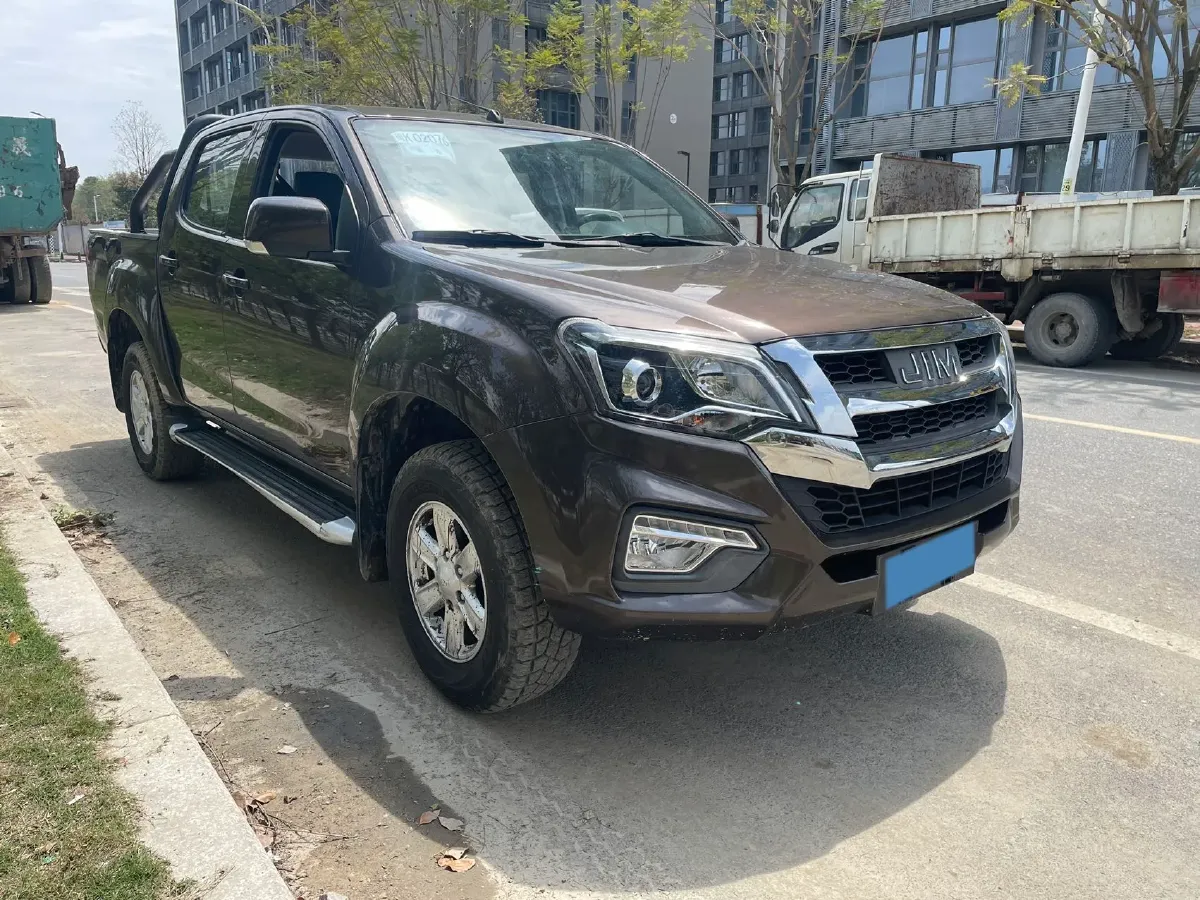2022 Isuzu RE-MAX Jim 2.8T 120HP L4 5MT,autocango,china used car exporter,china ev exporter,chinese used car exporter,chinese used ev exporter