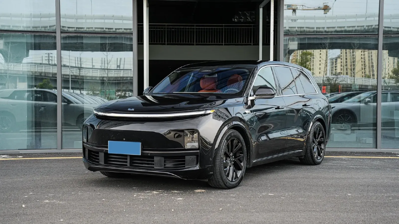 2023 Li L8 Range Extended 154HP REEV 40.9KWH,autocango,china used car exporter,china ev exporter,chinese used car exporter,chinese used ev exporter