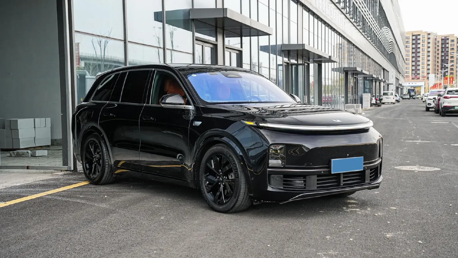 2023 Li L8 Range Extended 154HP REEV 40.9KWH,autocango,china used car exporter,china ev exporter,chinese used car exporter,chinese used ev exporter