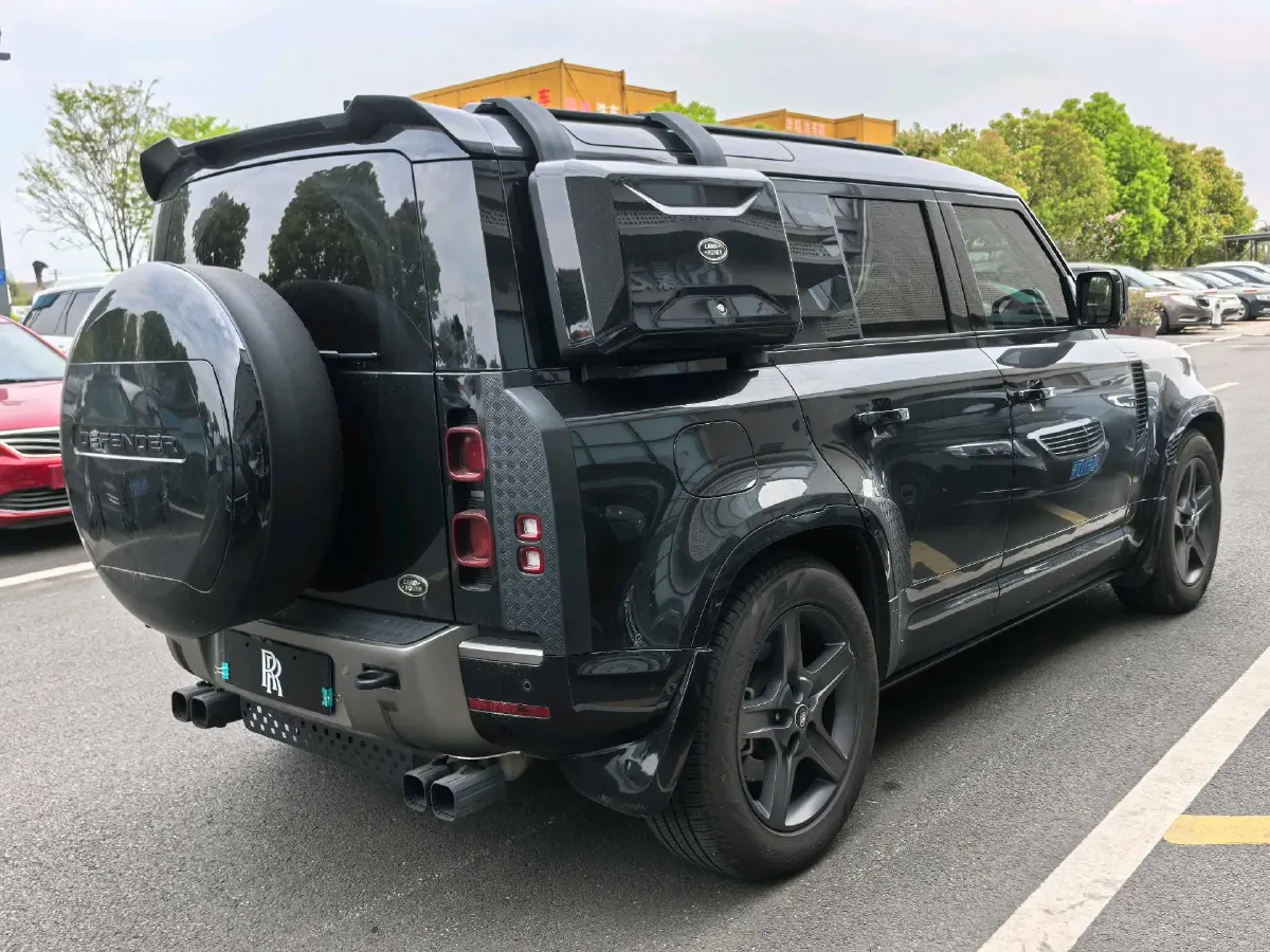 2024 Land Rover Defender 3.0T 400HP L6 8AT,autocango,china used car exporter,china ev exporter,chinese used car exporter,chinese used ev exporter