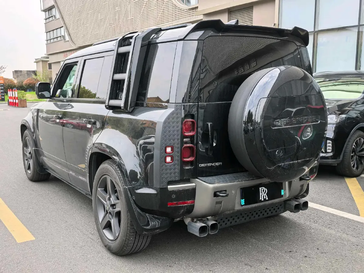 2024 Land Rover Defender 3.0T 400HP L6 8AT,autocango,china used car exporter,china ev exporter,chinese used car exporter,chinese used ev exporter
