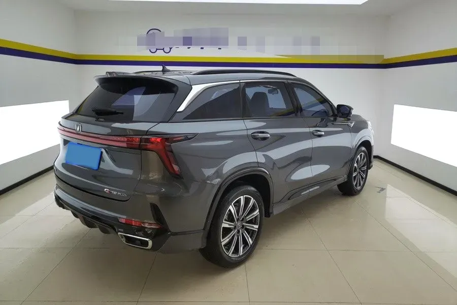 2023 ChangAn CS75 Plus 1.5T 188HP L4 8AT,autocango,china used car exporter,china ev exporter,chinese used car exporter,chinese used ev exporter