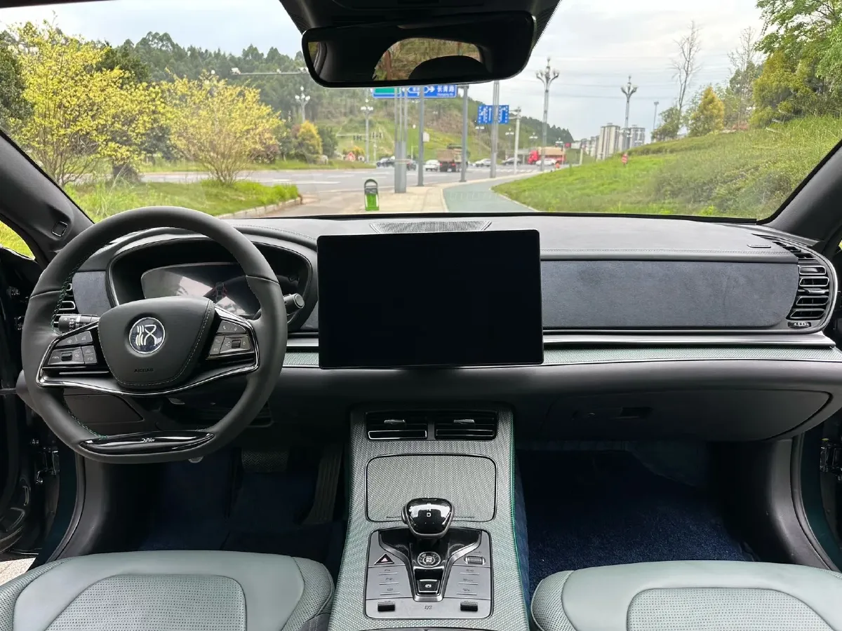 2022 Toyota Highlander 2.5L 192HP L4 E-CVT Hybrid,autocango,china used car exporter,china ev exporter,chinese used car exporter,chinese used ev exporter