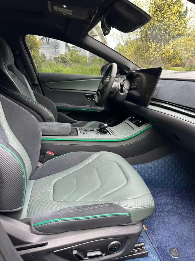 2022 Toyota Highlander 2.5L 192HP L4 E-CVT Hybrid,autocango,china used car exporter,china ev exporter,chinese used car exporter,chinese used ev exporter