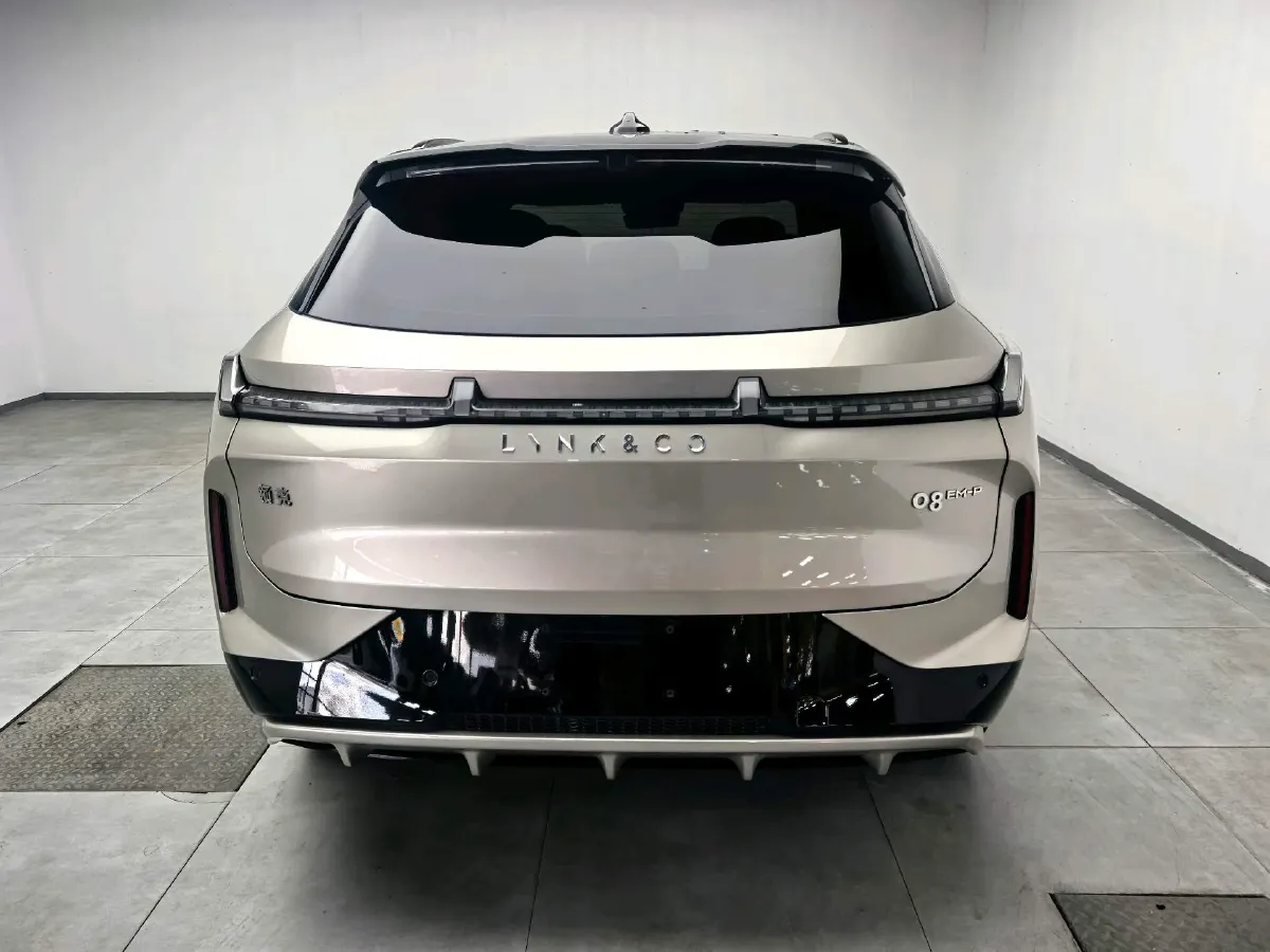 2025 LYNK&CO 08 EM-P 1.5T 163HP L4 3DHT PHEV 21.2KWH,autocango,china used car exporter,china ev exporter,chinese used car exporter,chinese used ev exporter