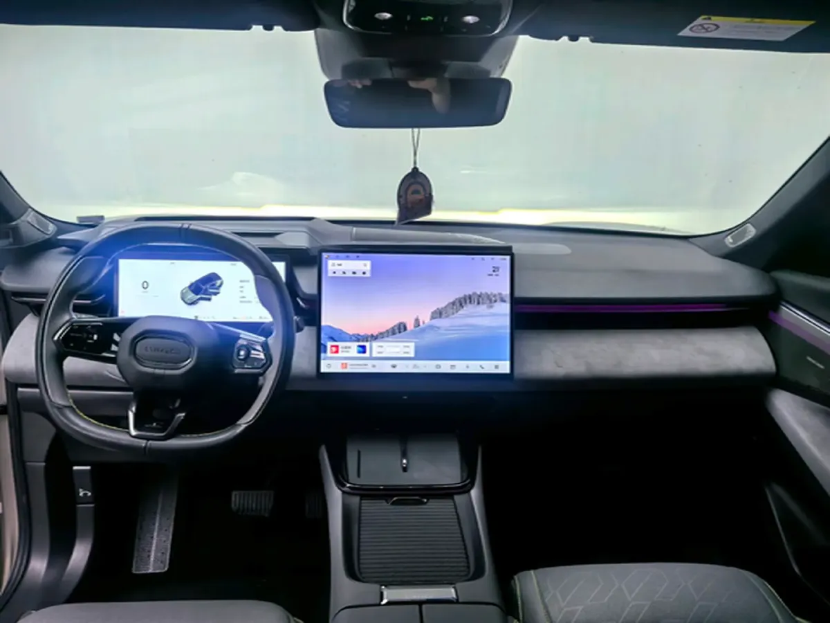 2025 LYNK&CO 08 EM-P 1.5T 163HP L4 3DHT PHEV 21.2KWH,autocango,china used car exporter,china ev exporter,chinese used car exporter,chinese used ev exporter