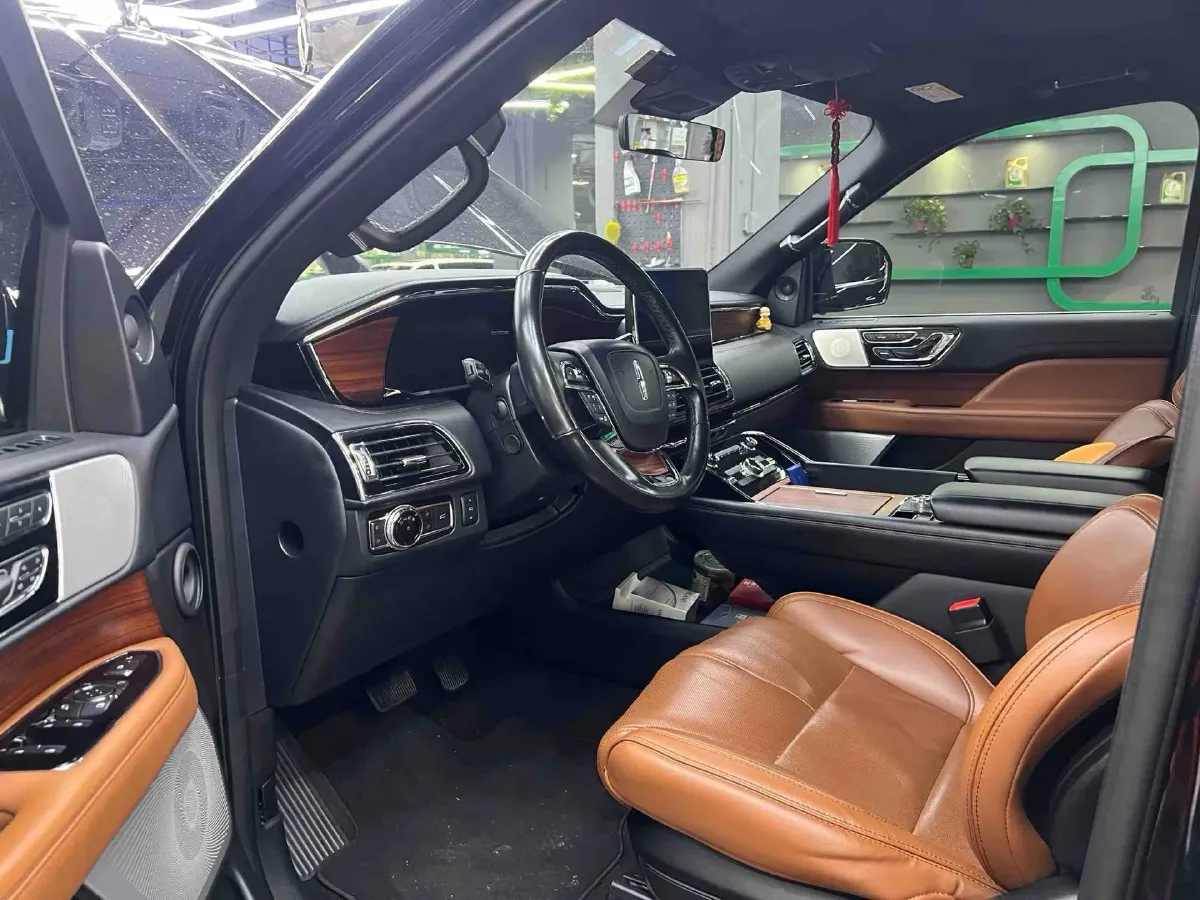 2018 Lincoln Navigator 3.5T 415HP V6 10AT,autocango,china used car exporter,china ev exporter,chinese used car exporter,chinese used ev exporter