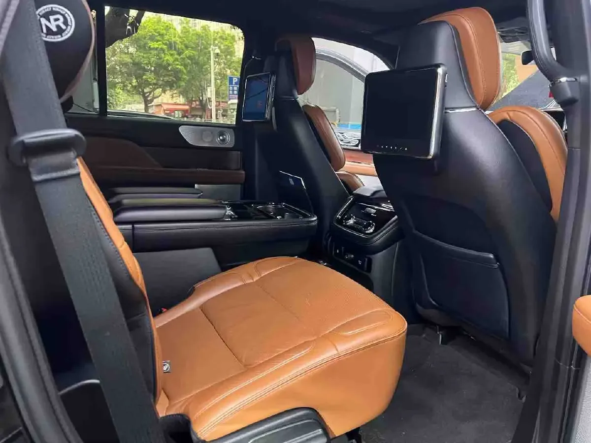 2018 Lincoln Navigator 3.5T 415HP V6 10AT,autocango,china used car exporter,china ev exporter,chinese used car exporter,chinese used ev exporter