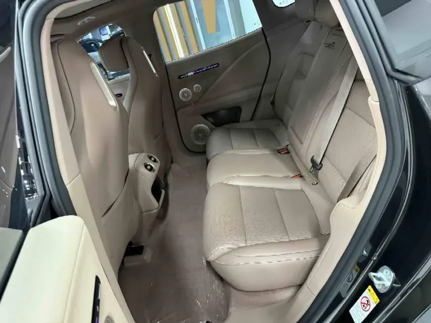 2026 Avatr 07 BEV,autocango,china used car exporter,china ev exporter,chinese used car exporter,chinese used ev exporter